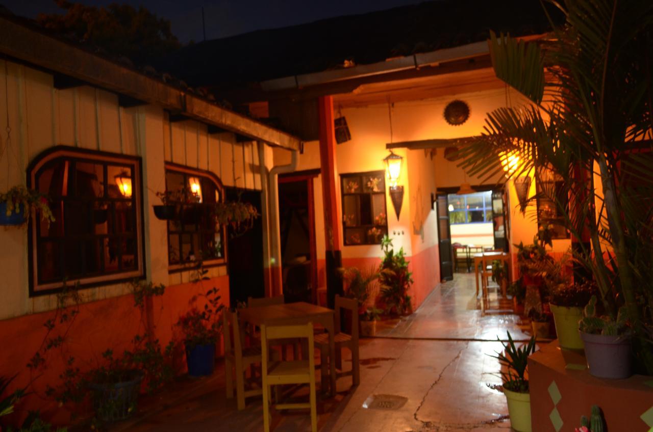 Hostal El Rincon De Los Camellos San Cristóbal de Las Casas Екстериор снимка